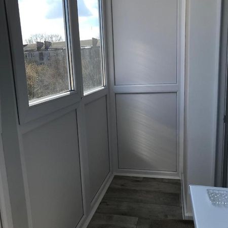 ヘルソンFlat in the city centerアパートメント エクステリア 写真